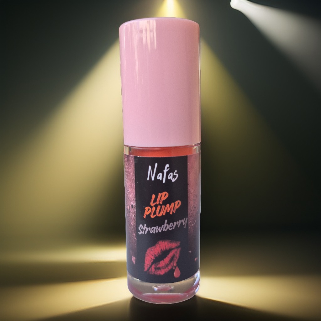Lip Plump Strawberry - Plump and treat your lips with a gentle natural formula